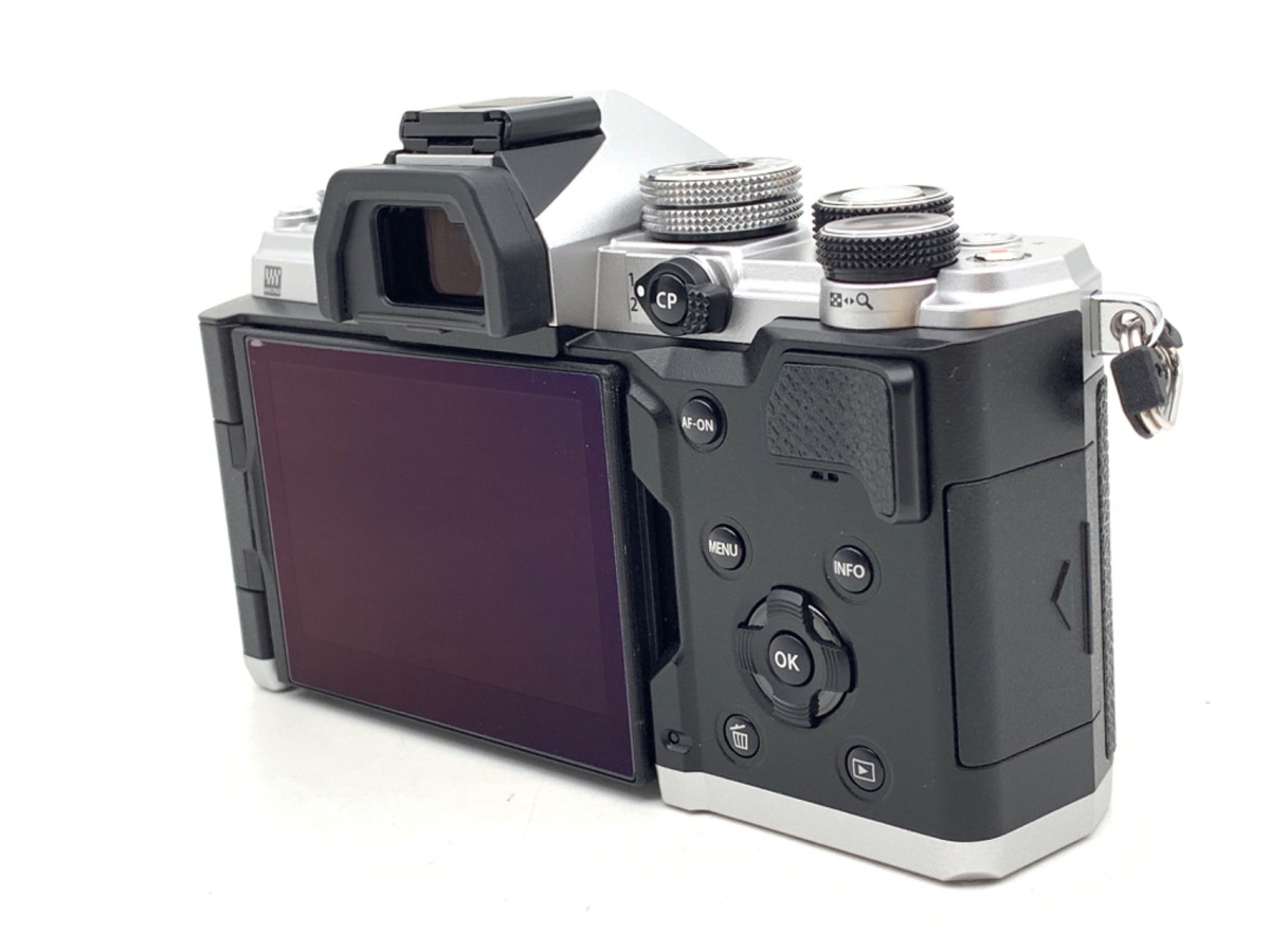 OM SYSTEM OM-3 �{�f�B