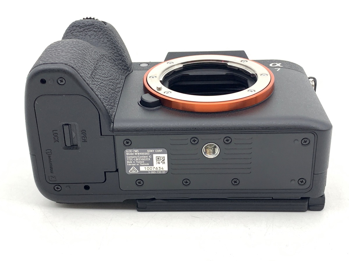 ��7 V ���ި [ILCE-7M5]