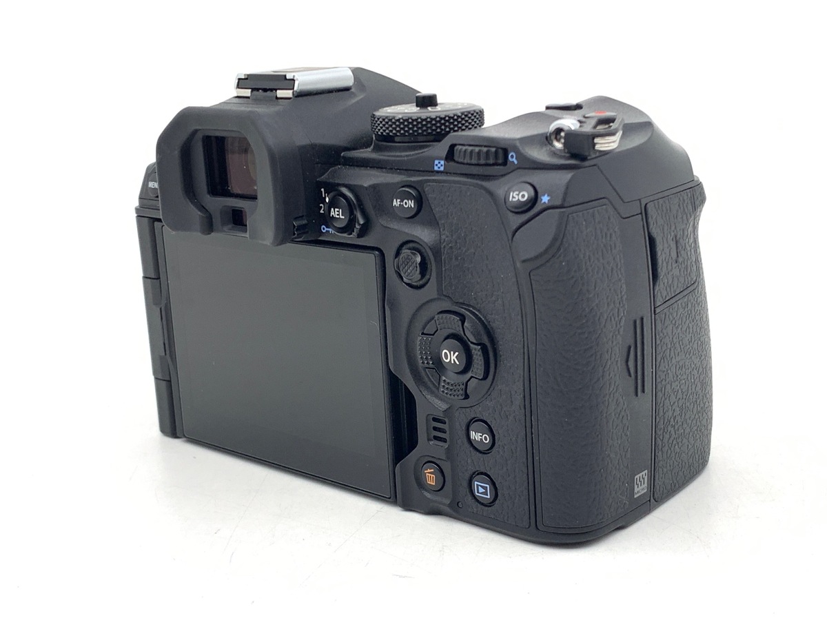 OM SYSTEM OM-1 Mark II �{�f�B