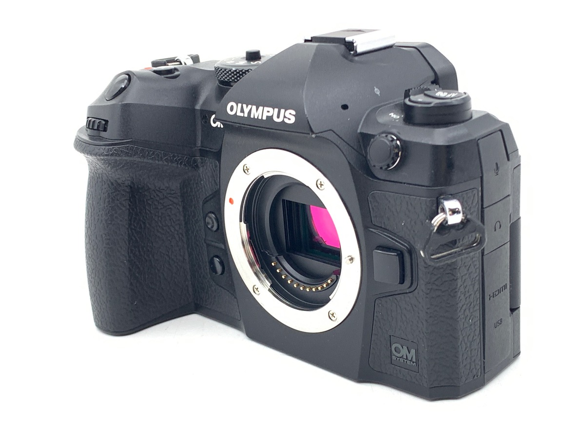 OM SYSTEM OM-1 �{�f�B