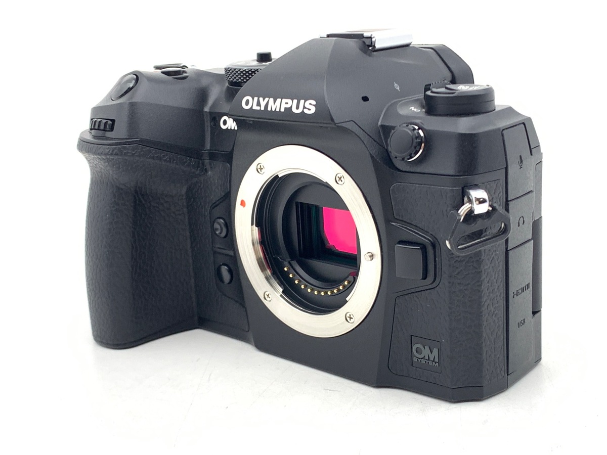 OM SYSTEM OM-1 �{�f�B