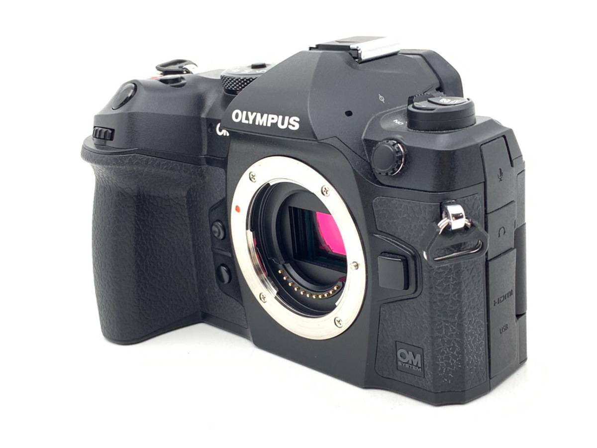 OM SYSTEM OM-1 �{�f�B