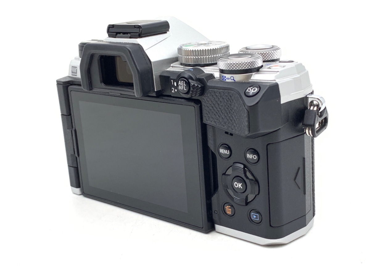 OM SYSTEM OM-5 �{�f�B �V���o�[