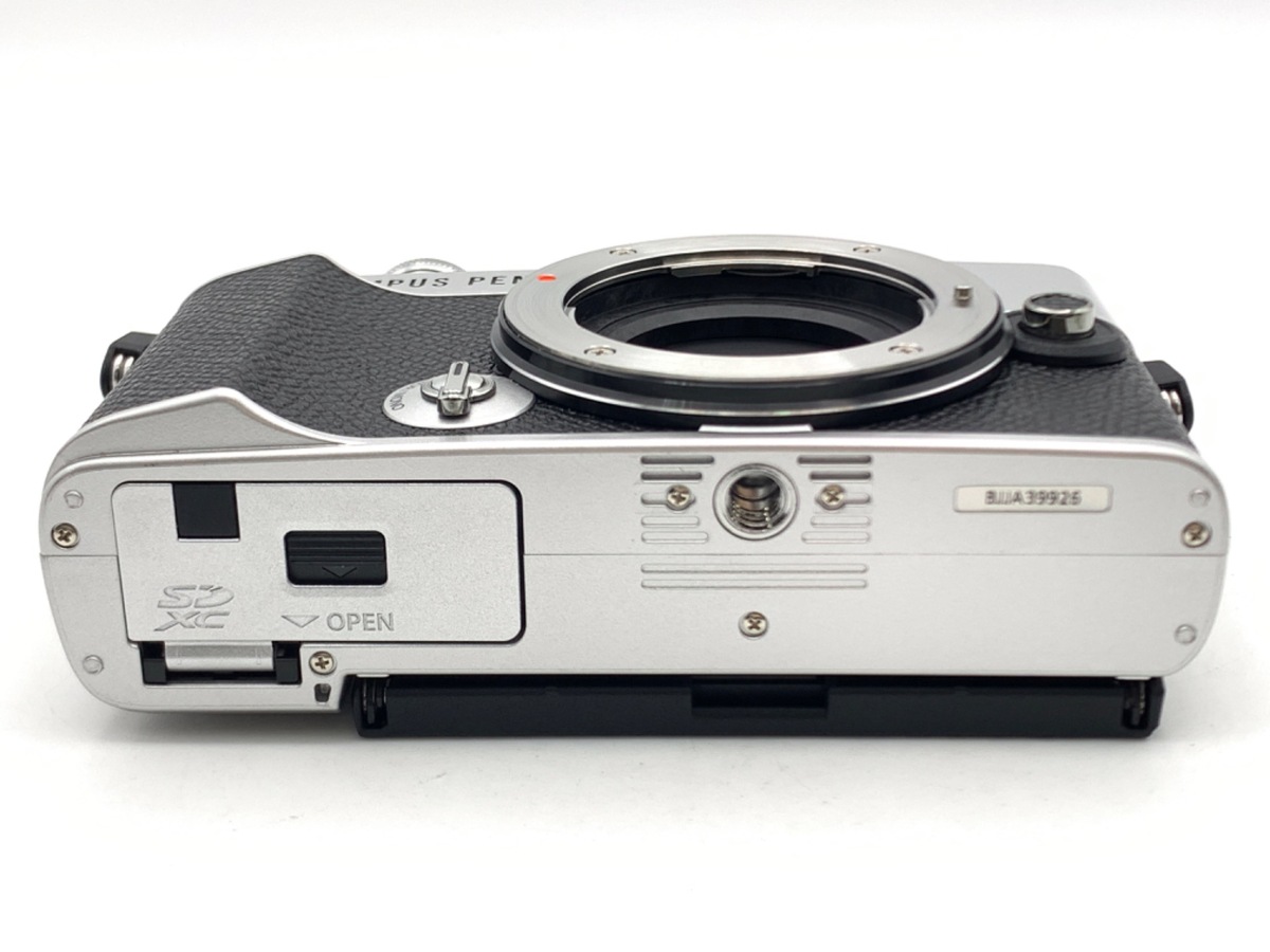 PEN E-P7 ボディ シルバー【2030万画素】
