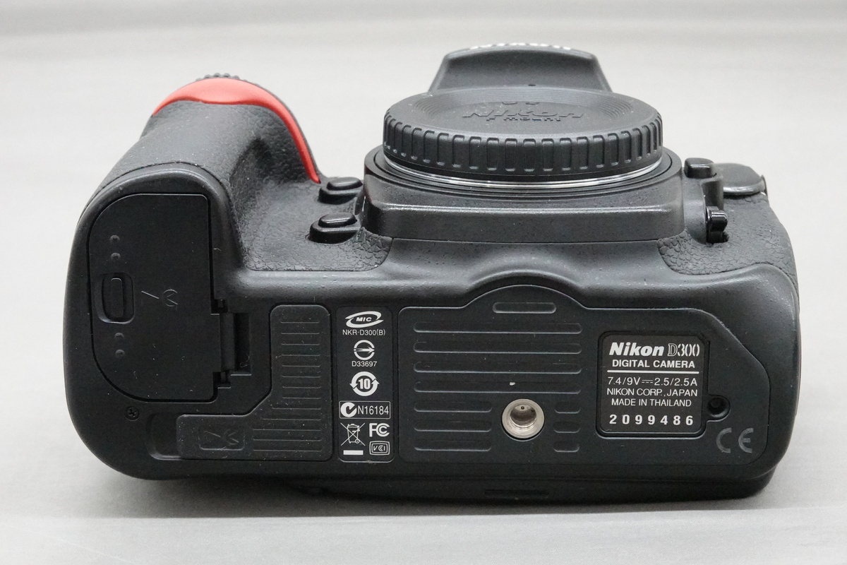 【中古】ニコン D300 ボディ