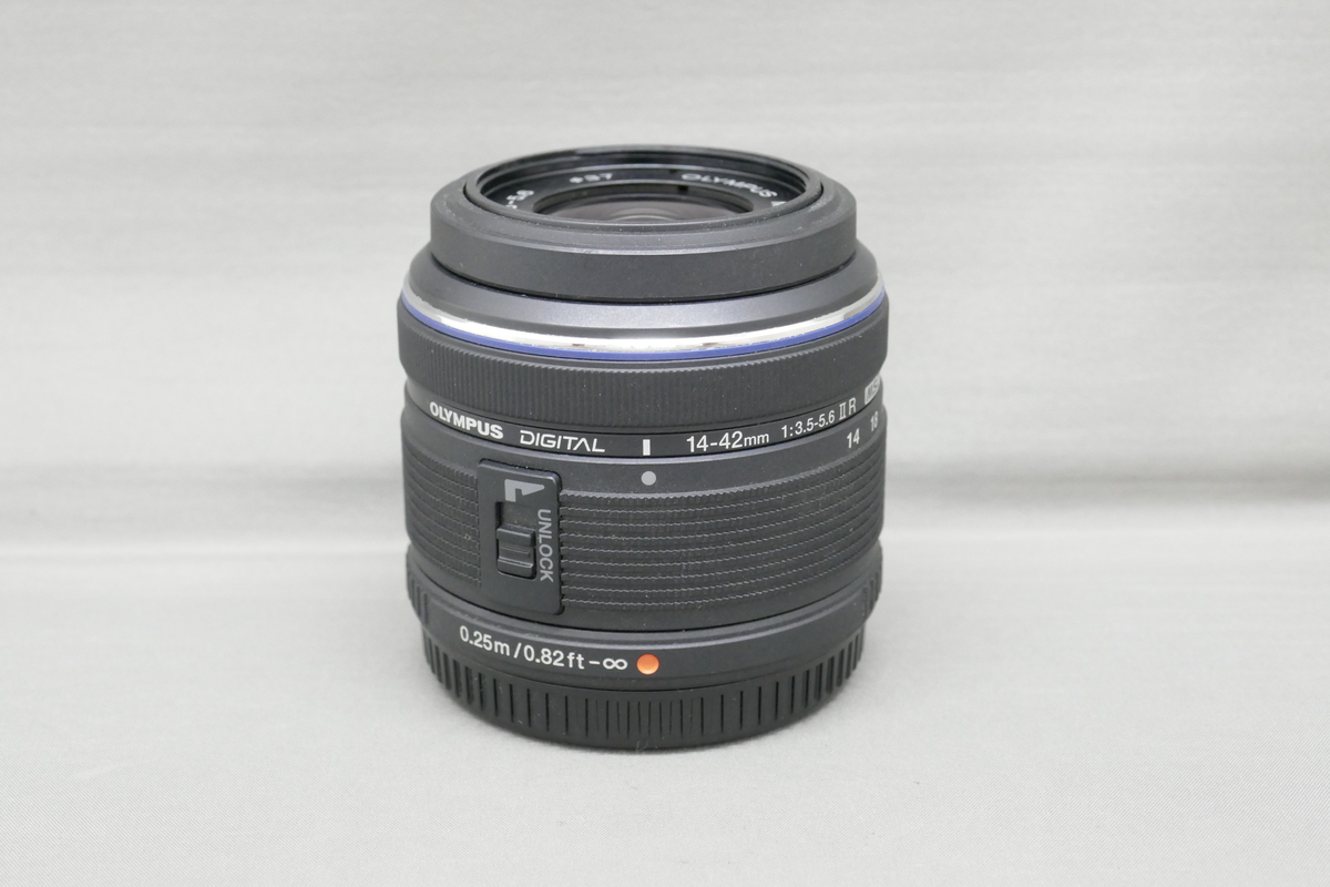 中古】オリンパス M.ZUIKO DIGITAL 14-42mm F3.5-5.6 II R ブラック