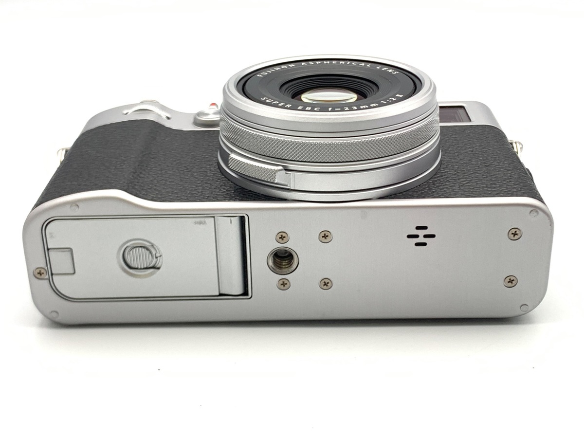 X100V シルバー【2610万画素】