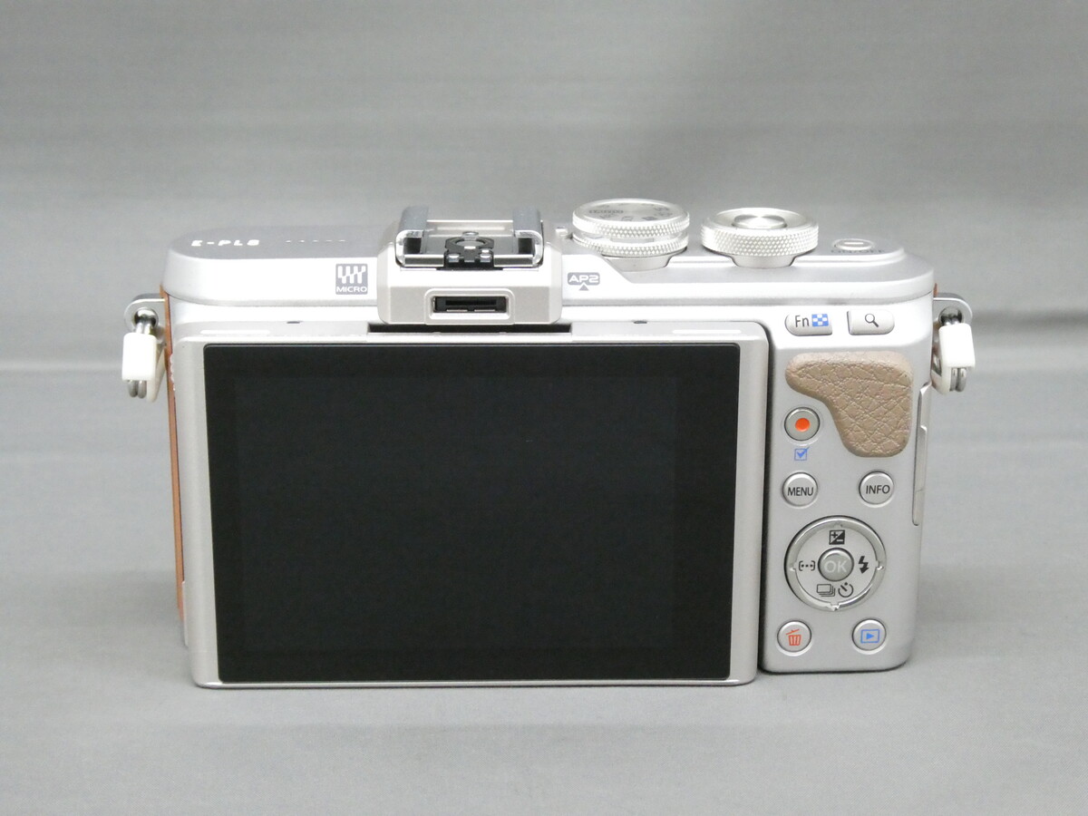 E-PL8 ボディ ブラウン【1605万画素】
