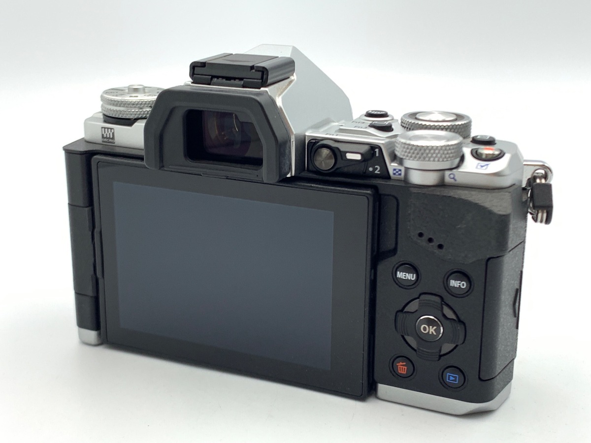 OM-D E-M5 Mark II ボディ シルバー【1605万画素】