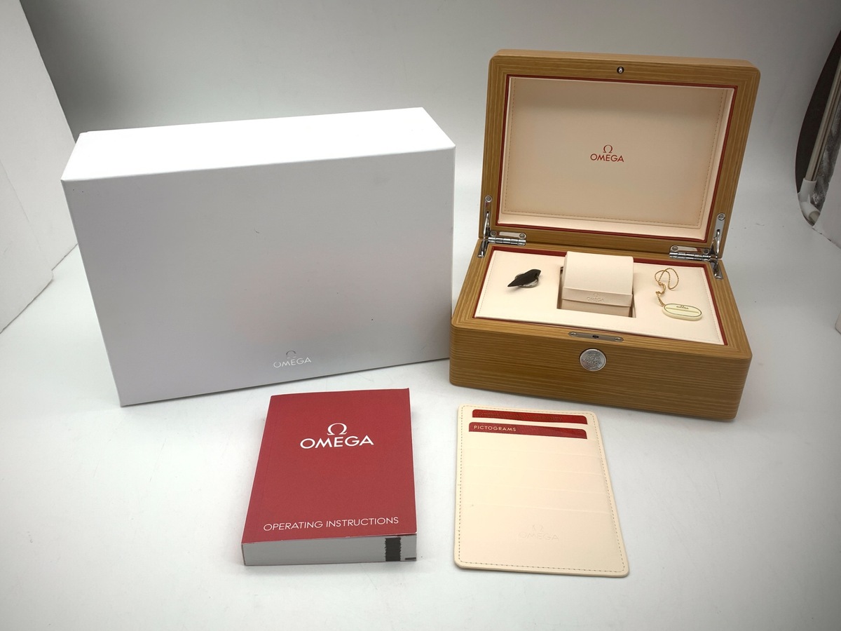 オメガ(OMEGA) スピードマスター レーシング ブラック/ホワイト 326.30.40.50.01.002 ステンレススティール