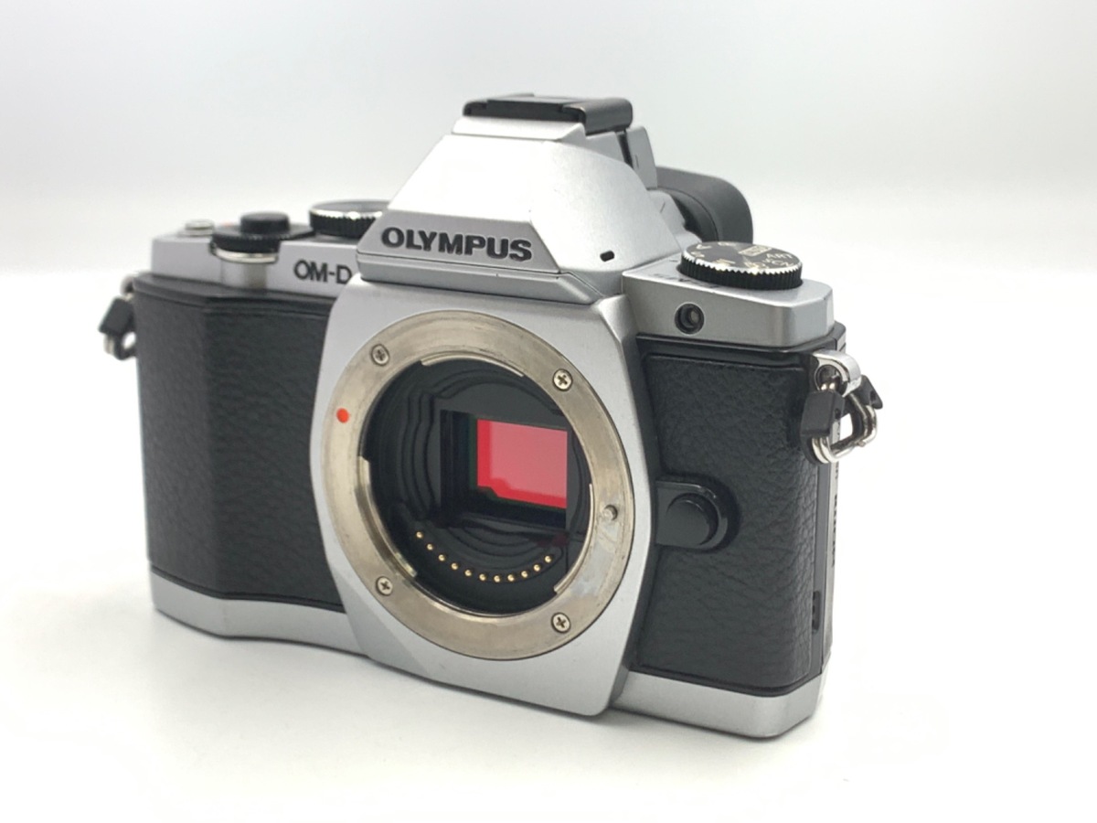 �I�����p�X OM-D E-M5 �{�f�B �V���o�[