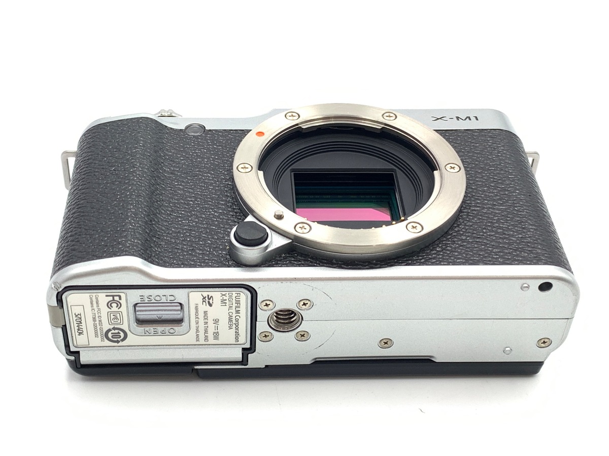 フジフイルム X-M1 ボディ シルバー