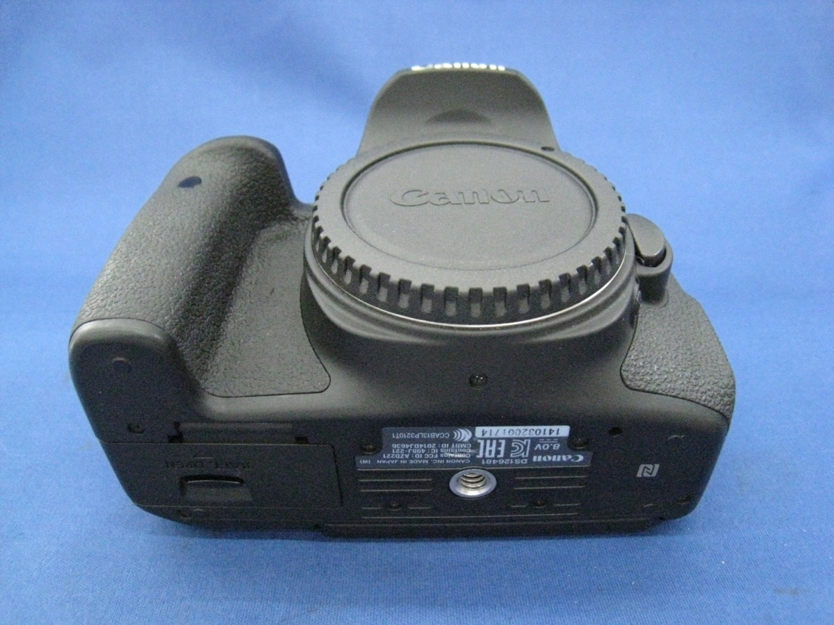 中古：B(並品)】キヤノン EOS 8000D ボディ | 2444020009397
