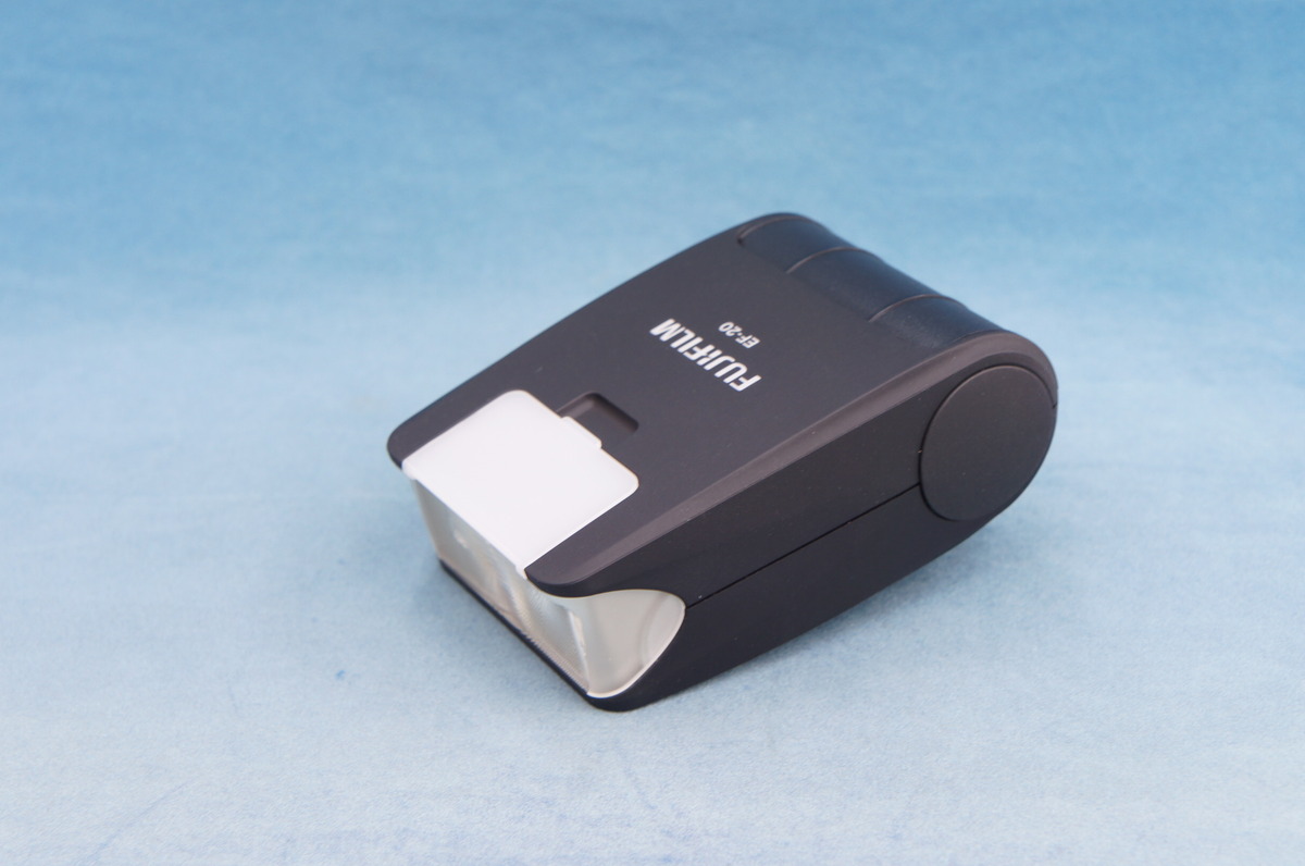 EF-20 クリップオンフラッシュ