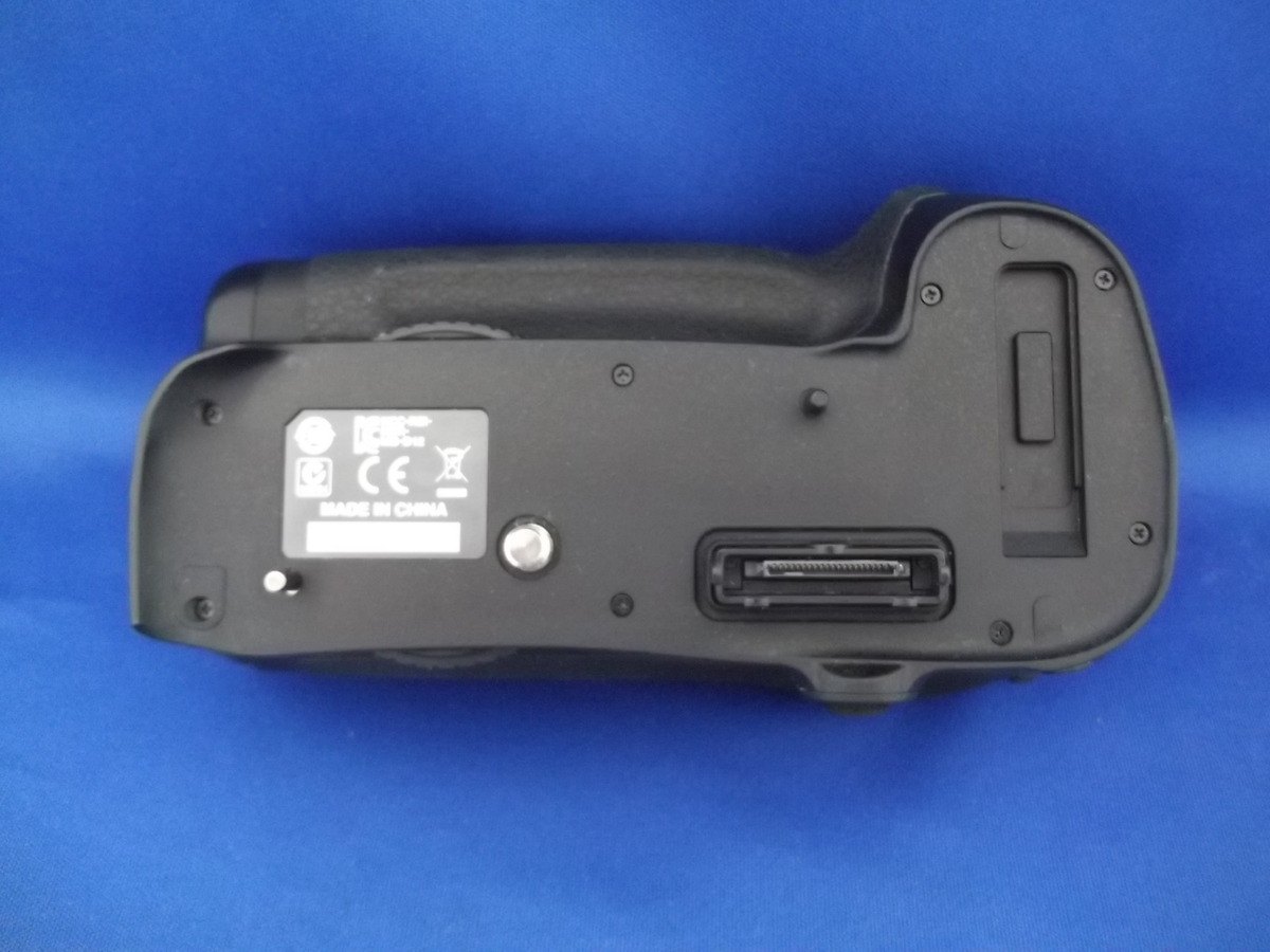 中古：B(並品)】ニコン マルチパワーバッテリーパック MB-D12