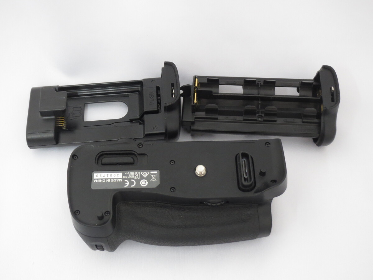 中古】ニコン マルチパワーバッテリーパック MB-D17 在庫一覧｜カメラ