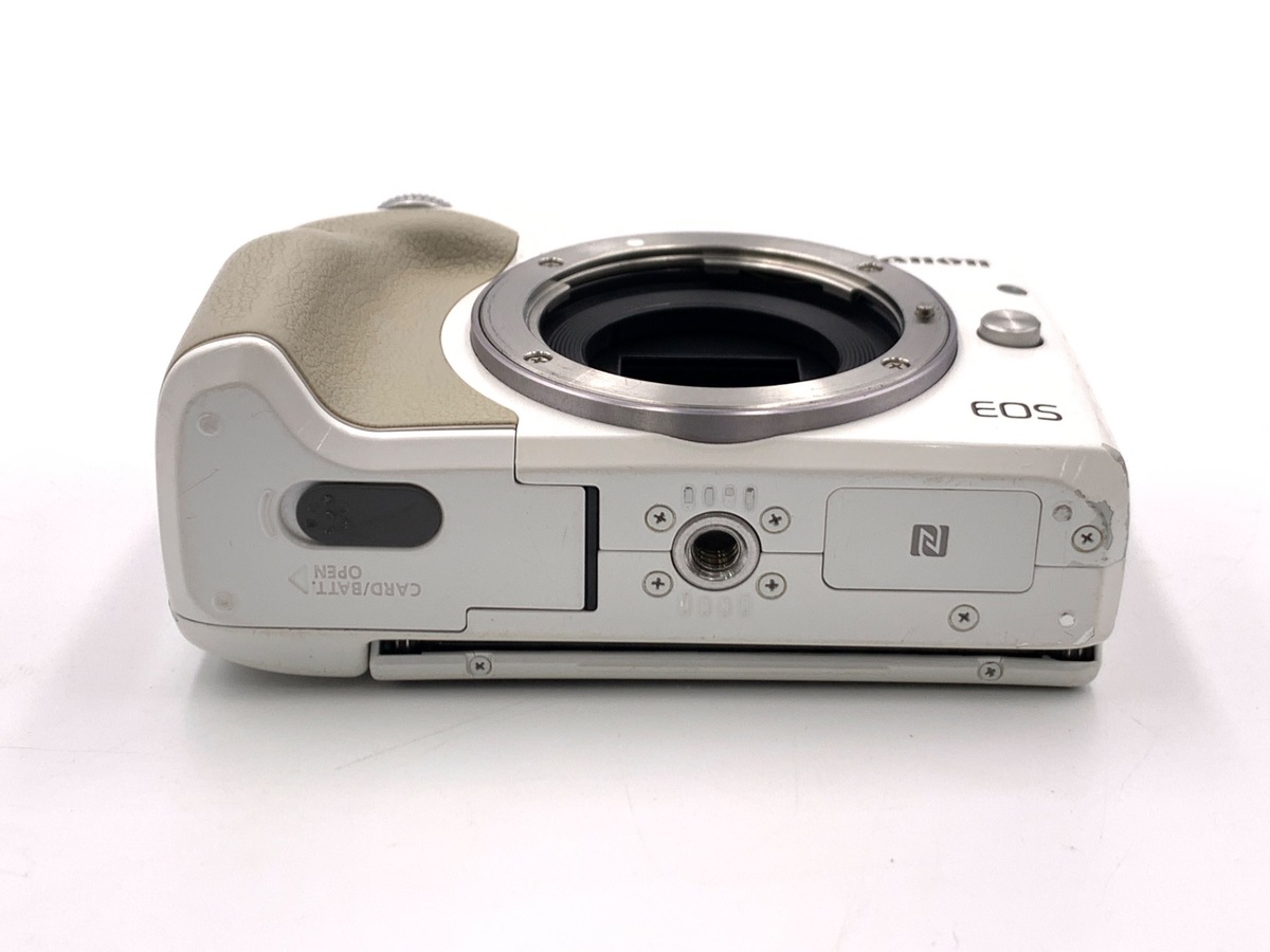 EOS M3 ボディ ホワイト【2420万画素】