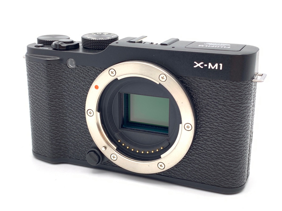 FUJIFILM X-M1 中古美品　XC16-50レンズ　純正ボディケース付属 FUJIFILM X-M1 中古美品 XC16-50レンズ 純正ボディケース付属