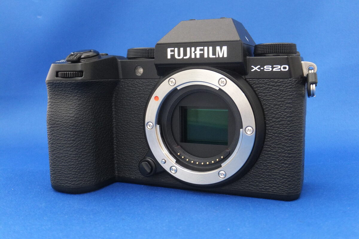 FUJIFILM X-S20 ボディ 中古価格比較 - 価格.com