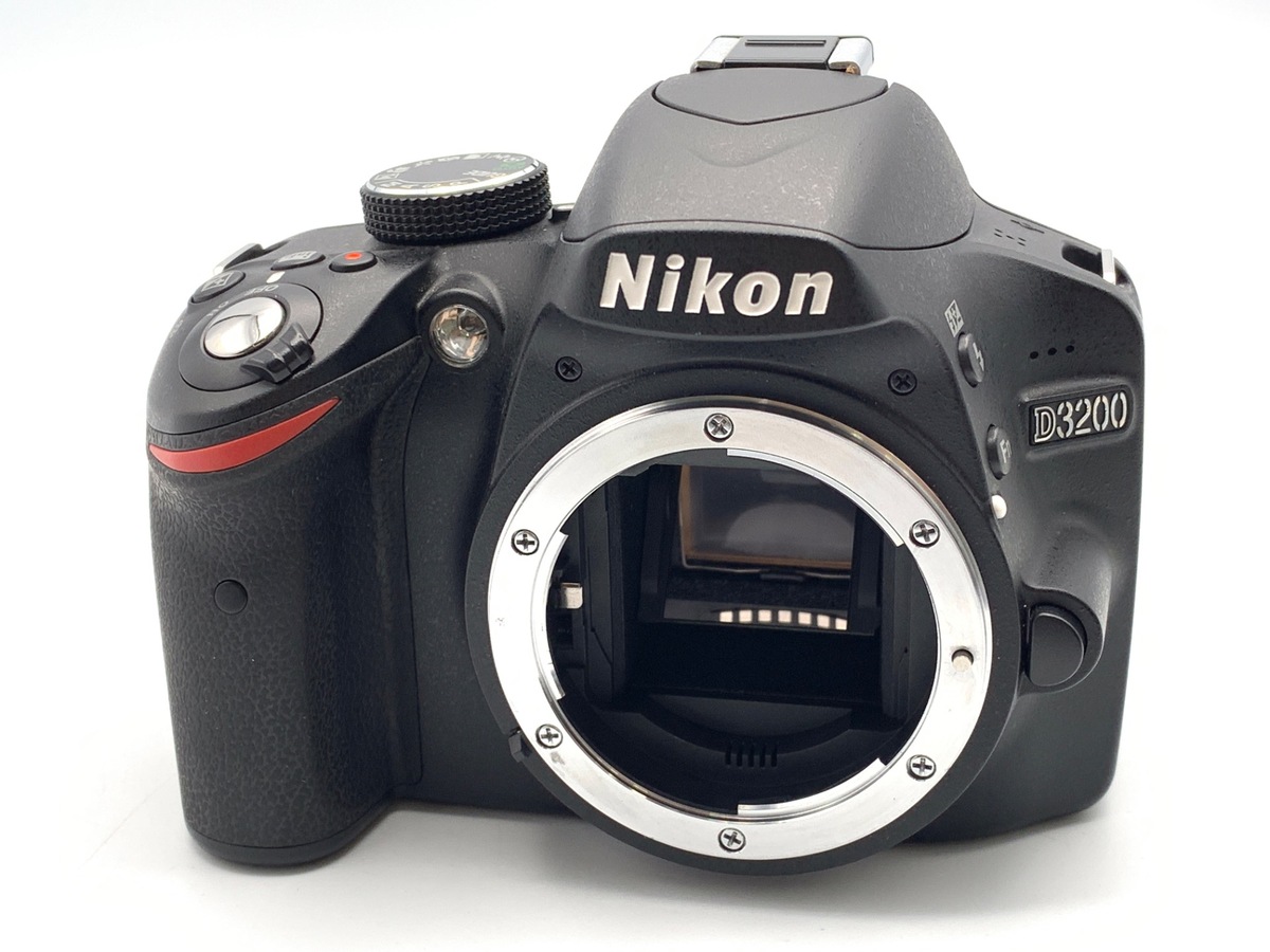 D3200 ボディ ブラック【2420万画素】