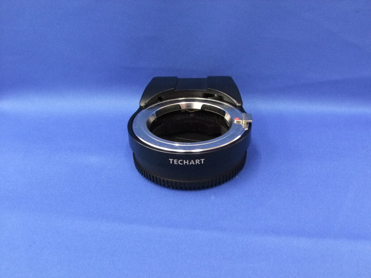 中古：B(並品)】TECHART LM-EA7 電子マウントアダプター [レンズ側 