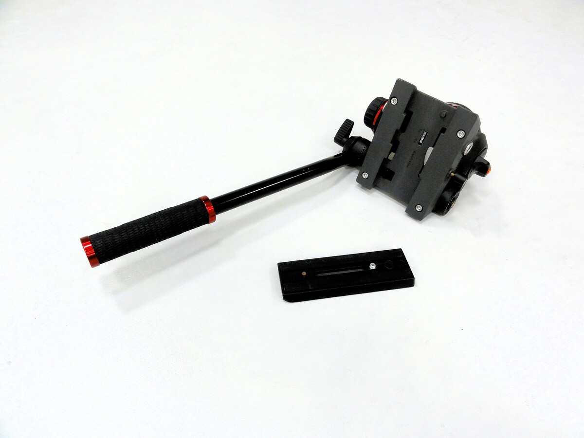 【プロフルードビデオ雲台】【マンフロット】【MVH502AH】【送料無料】 Manfrotto（マンフロット） 【OUTLET】プロフルードビデオ雲台