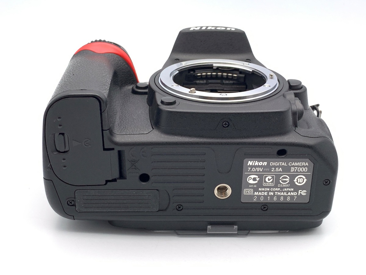 Nikon D7000 ボディ デジタル一眼レフ 美品 Nikon】ニコン『D7000 ボディ』2010年10月発売 デジタル一眼レフ