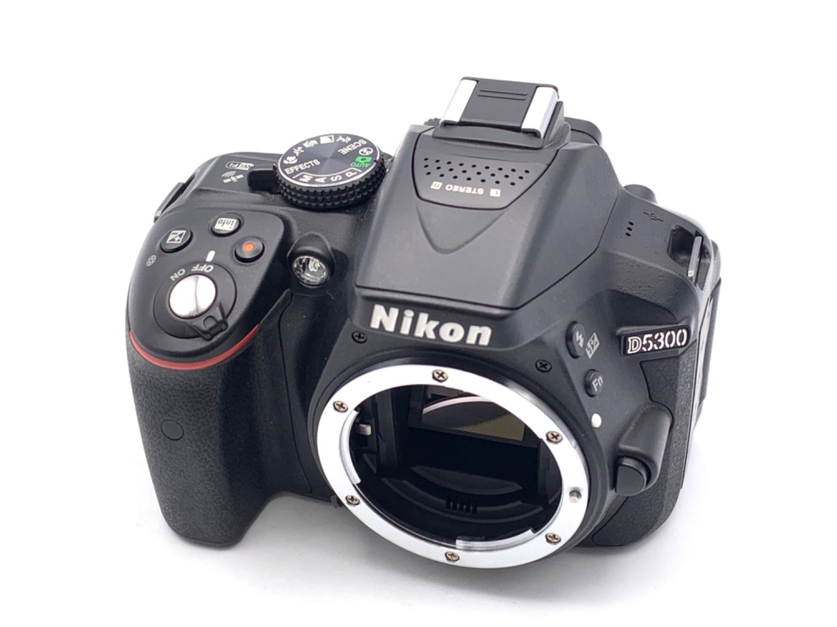 �j�R�� D5300 �{�f�B �u���b�N