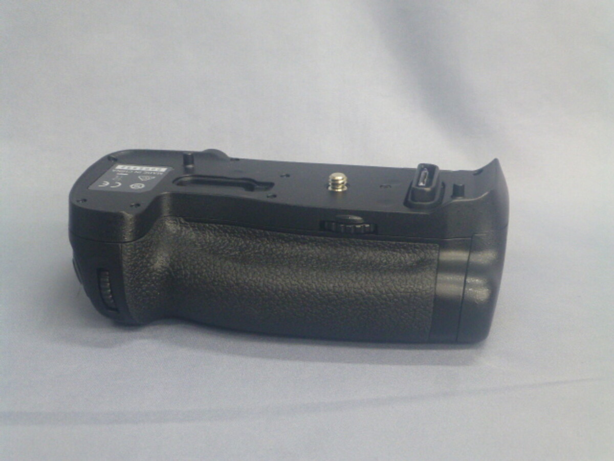 中古】ニコン マルチパワーバッテリーパック MB-D18 在庫一覧｜カメラ