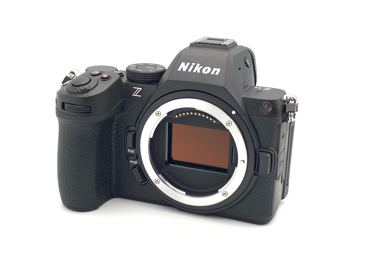 ニコン Nikon D7100➕18-135mmレンズ➕スマホ転送アダプター付き ニコン Nikon D7100➕18-135mmレンズ➕スマホ転送アダプター付き