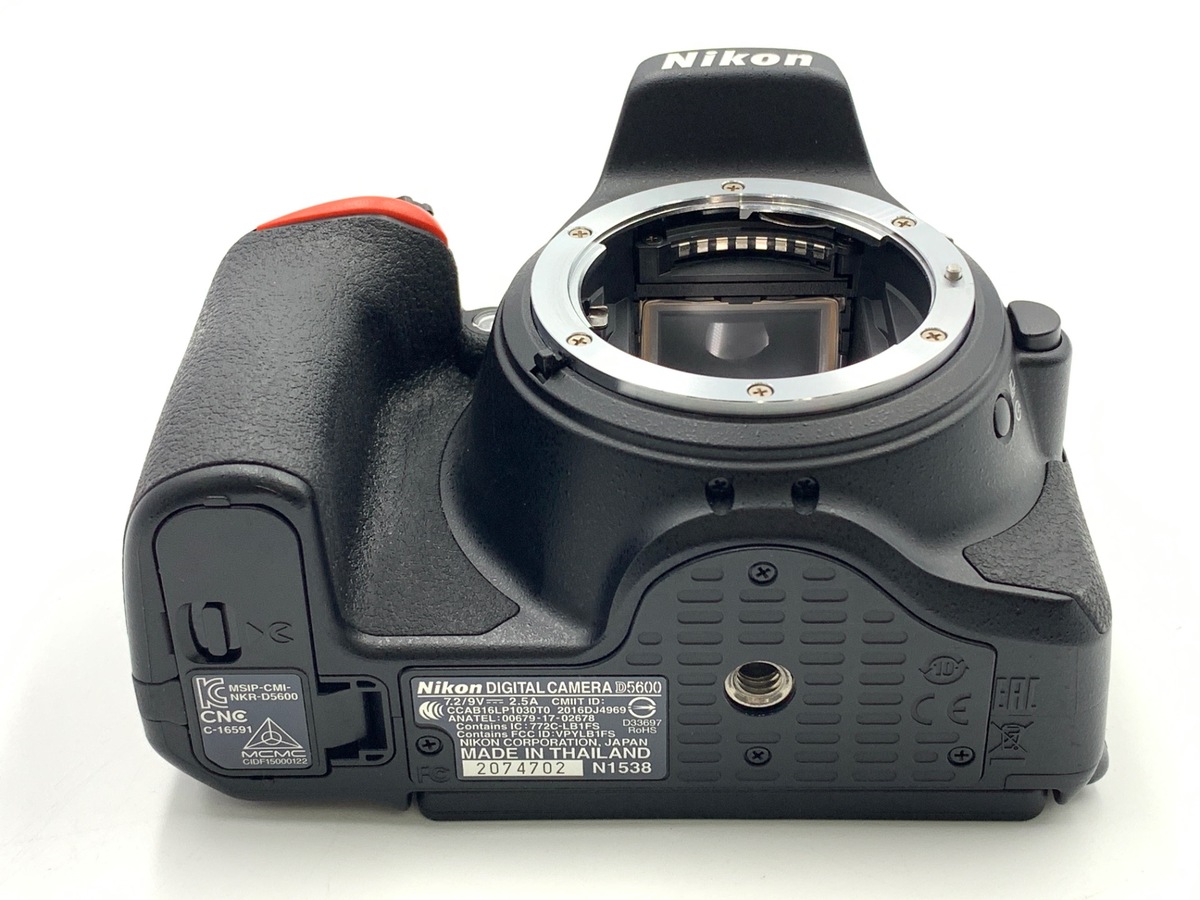 D5600 ボディ【2416万画素】