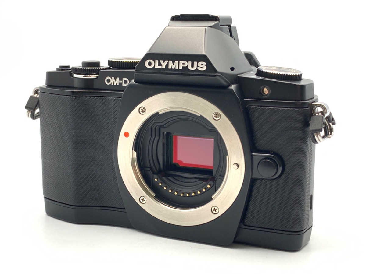 オリンパスOM-D E-M5+LUMIX ズーム+オリンパス 単焦点 中古 オリンパスOM-D E-M5+LUMIX ズーム+オリンパス 単焦点 中古 オリンパスOM-D