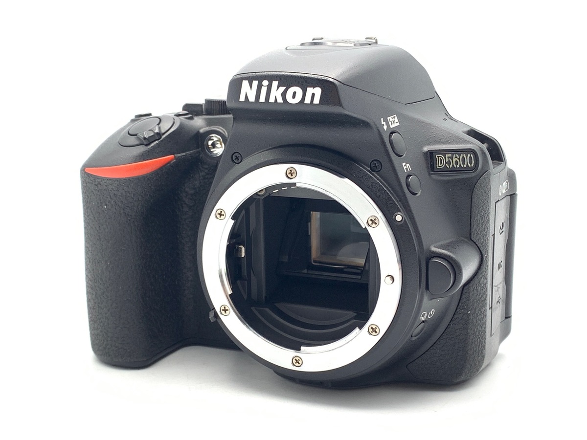 D5600 ボディ【2416万画素】