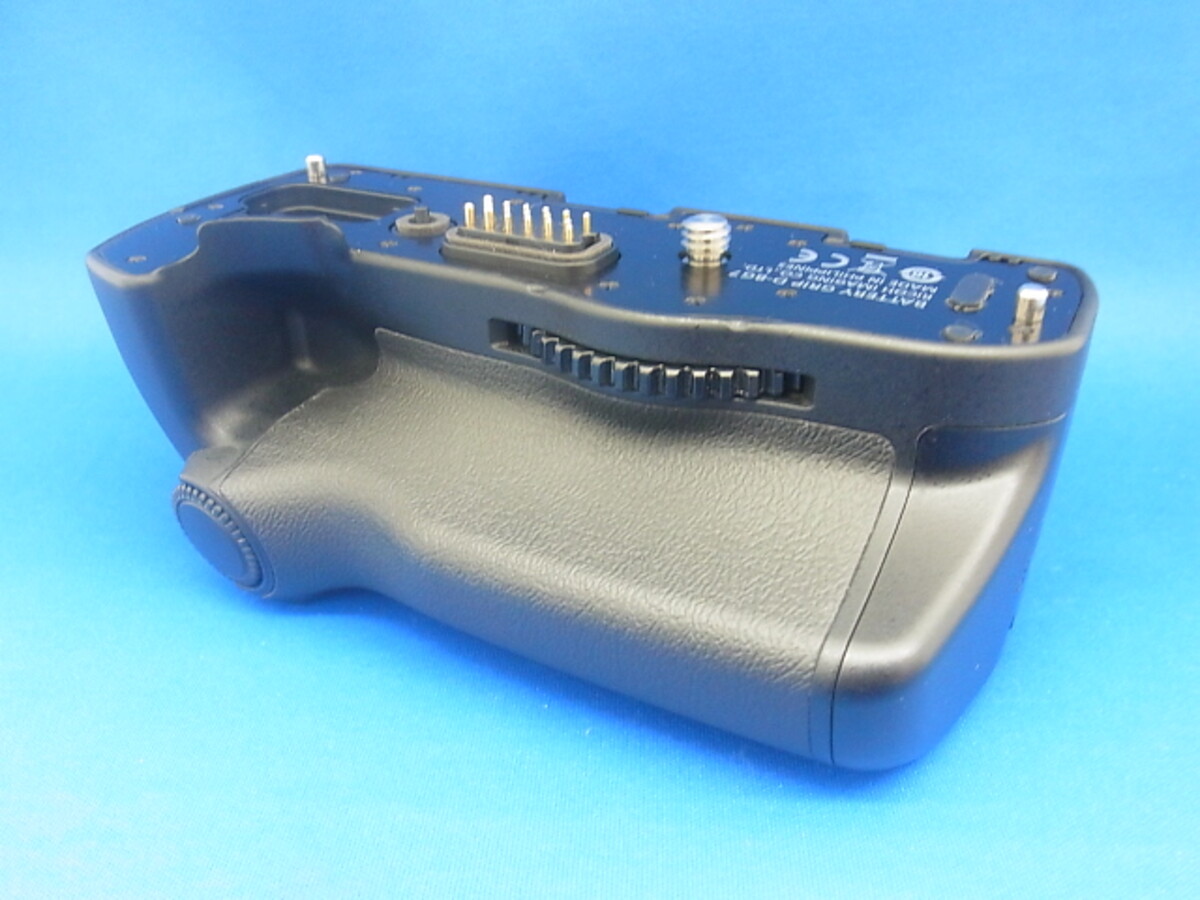 ペンタックス KP用 バッテリーグリップ D-BG7 中古 中古：AB(良品)】ペンタックス バッテリーグリップ D-BG7 | 2445480076783