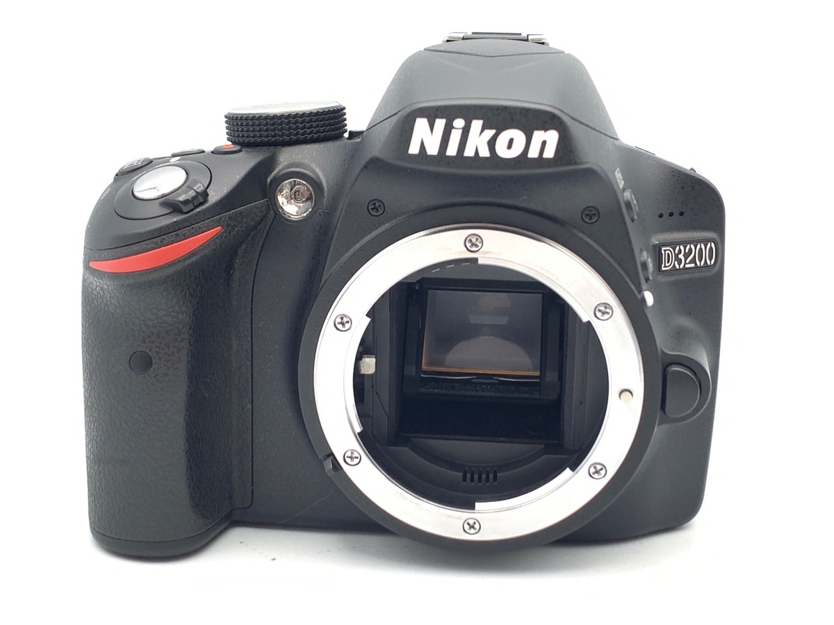 D3200 ボディ ブラック【2420万画素】