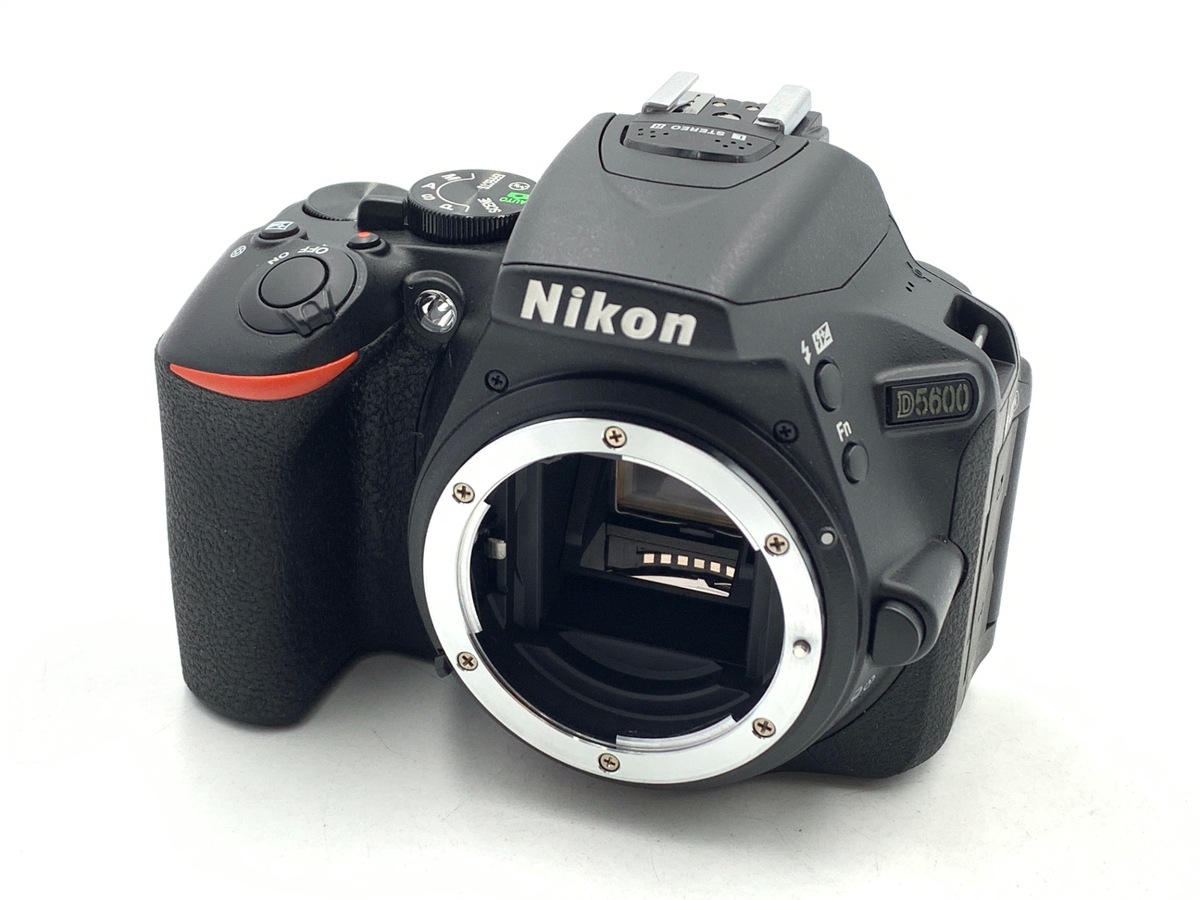 �j�R�� D5600 �{�f�B