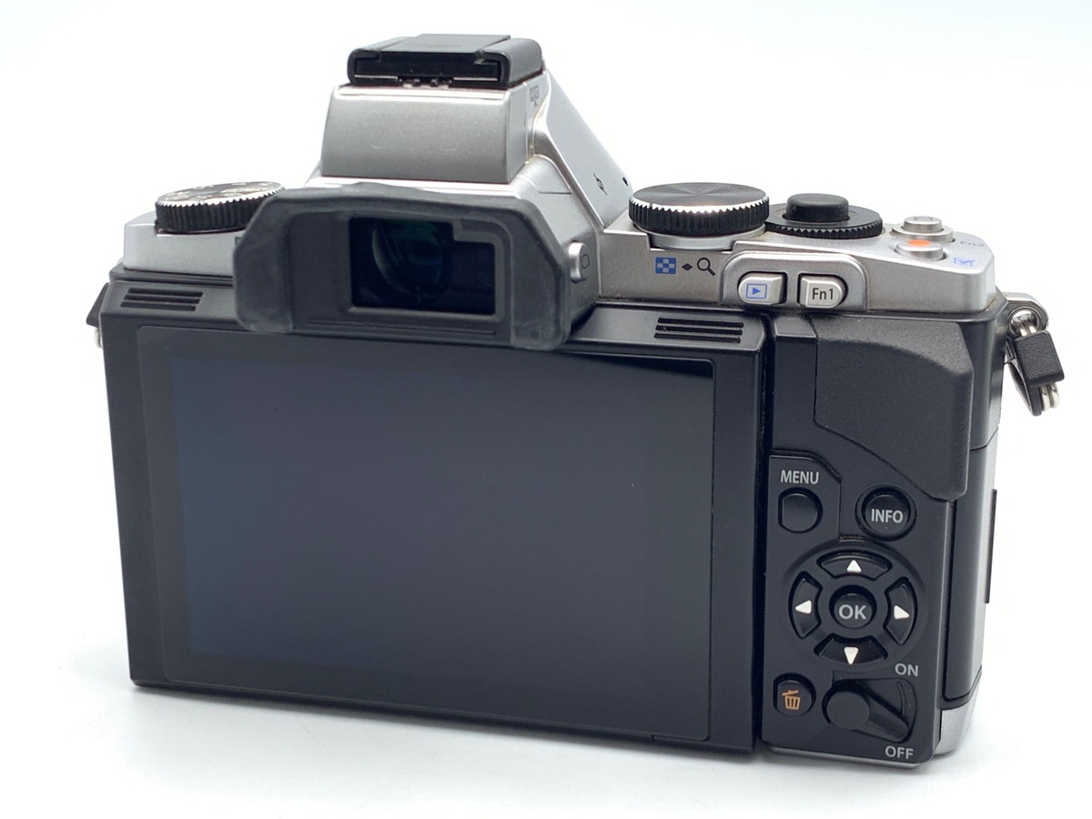 OM-D E-M5 ボディ シルバー【1605万画素】