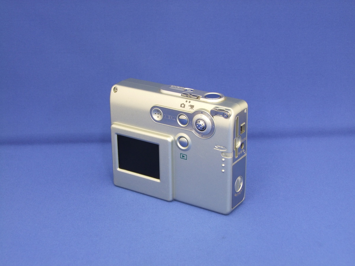 KONICA MINOLTA ミノルタ　カメラ　DiMAGE X31 乾電池式 2025年最新】dimage x31の人気アイテム - メルカリ