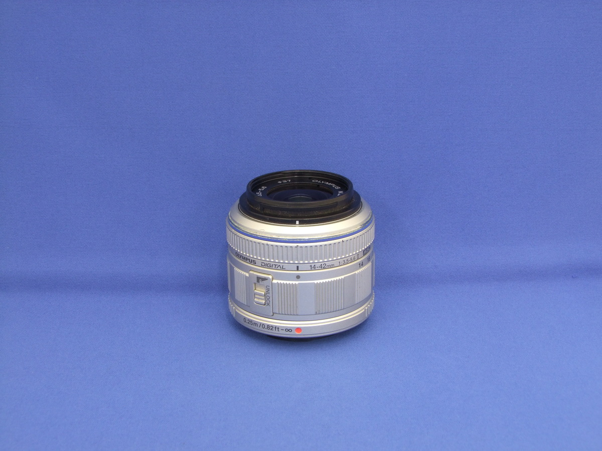 中古】オリンパス M.ZUIKO DIGITAL 14-42mm F3.5-5.6 II シルバー 在庫