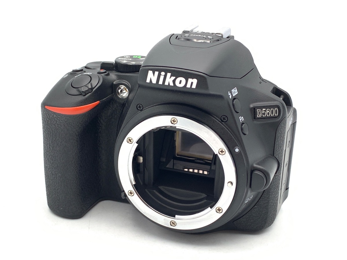 �j�R�� D5600 �{�f�B