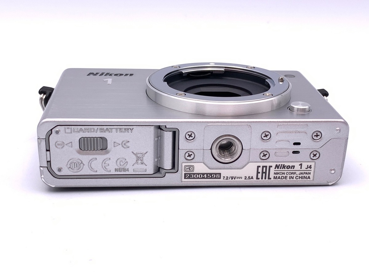 【美品】Nikon ニコン J4 ボディ シルバー 中古：B(並品)】ニコン Nikon 1 J4 ボディ シルバー | 2444830096303