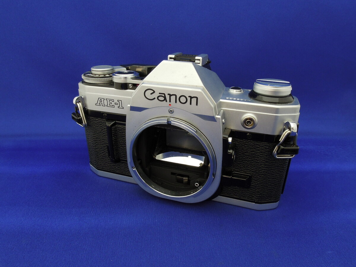 Canon AE-1 P シルバー 28mm S.C. f/2.8 分解整備済 Canon AE-1 P シルバー 28mm S.C. f/2.8 分解整備済 Yahoo