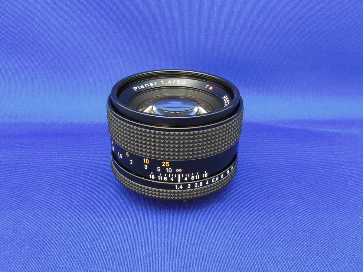 Carl Zeiss Planar T* 50mm F1.4 (MM) 中古価格比較 - 価格.com