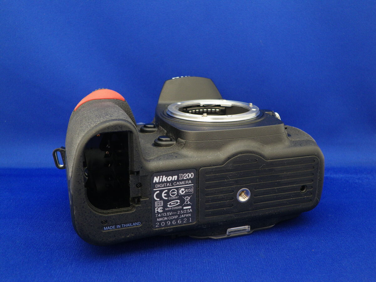 中古：C(やや難あり)】ニコン D200 ボディ | 2444870065086