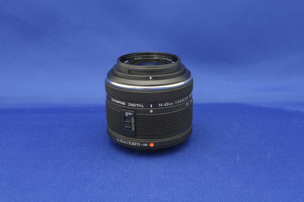 中古】オリンパス M.ZUIKO DIGITAL 14-42mm F3.5-5.6 II R ブラック 