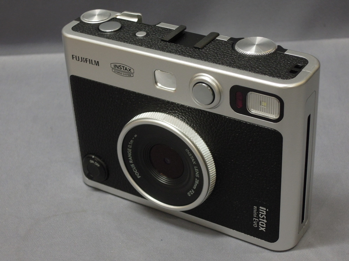 【中古】FUJIFILM 富士フイルム instax Mini Evo ブラック インスタントカメラ 富士フイルム FUJIFILM instax mini Evo ブラック インスタントカメラ