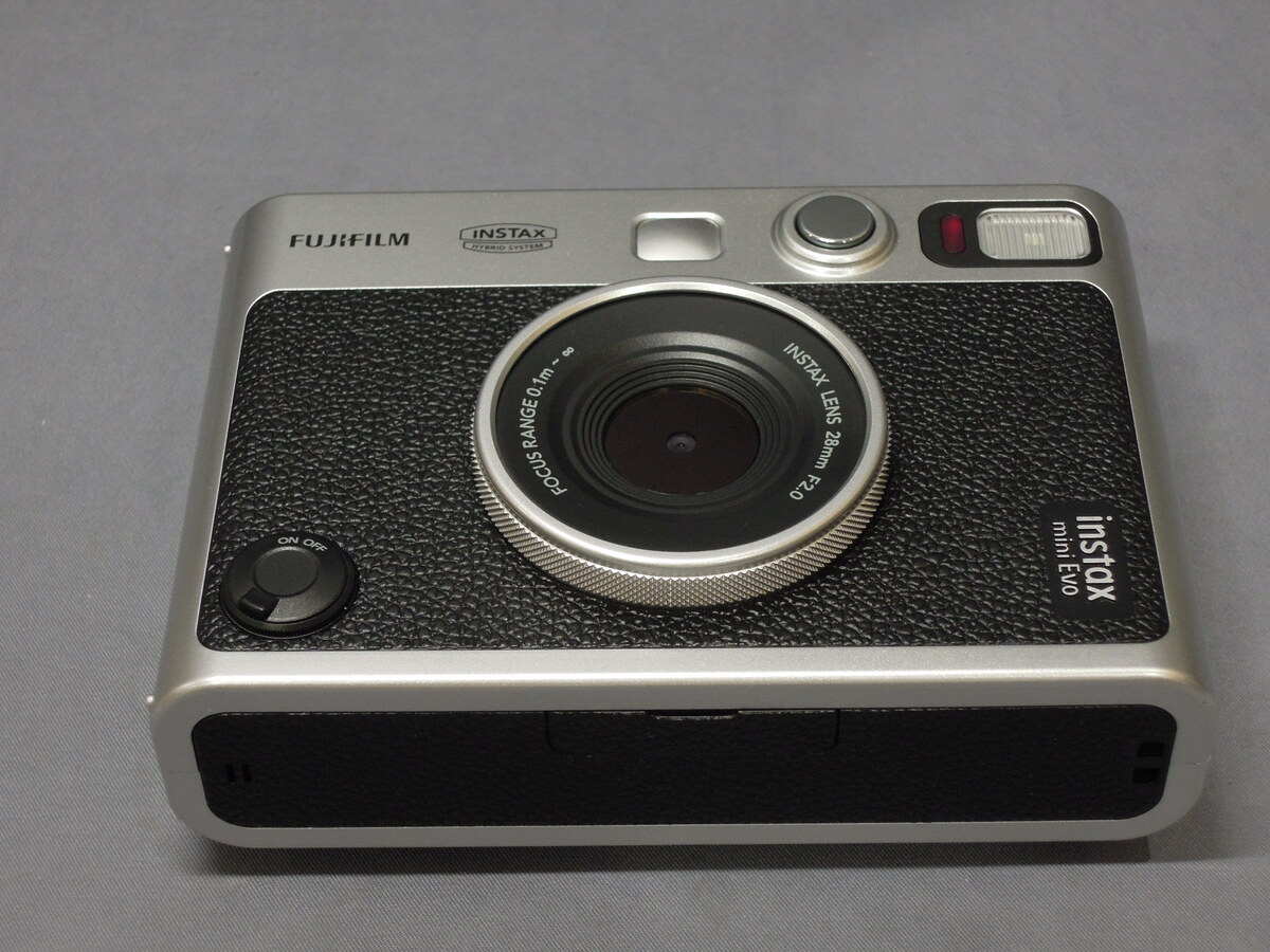 中古：A(美品)】フジフイルム インスタントカメラ instax mini Evo