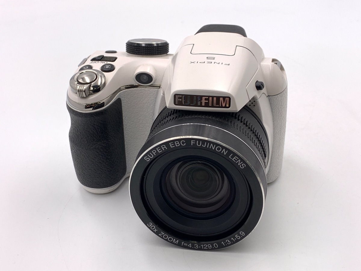 中古：B(並品)】フジフイルム FinePix S4500 ホワイト | 2444930098221