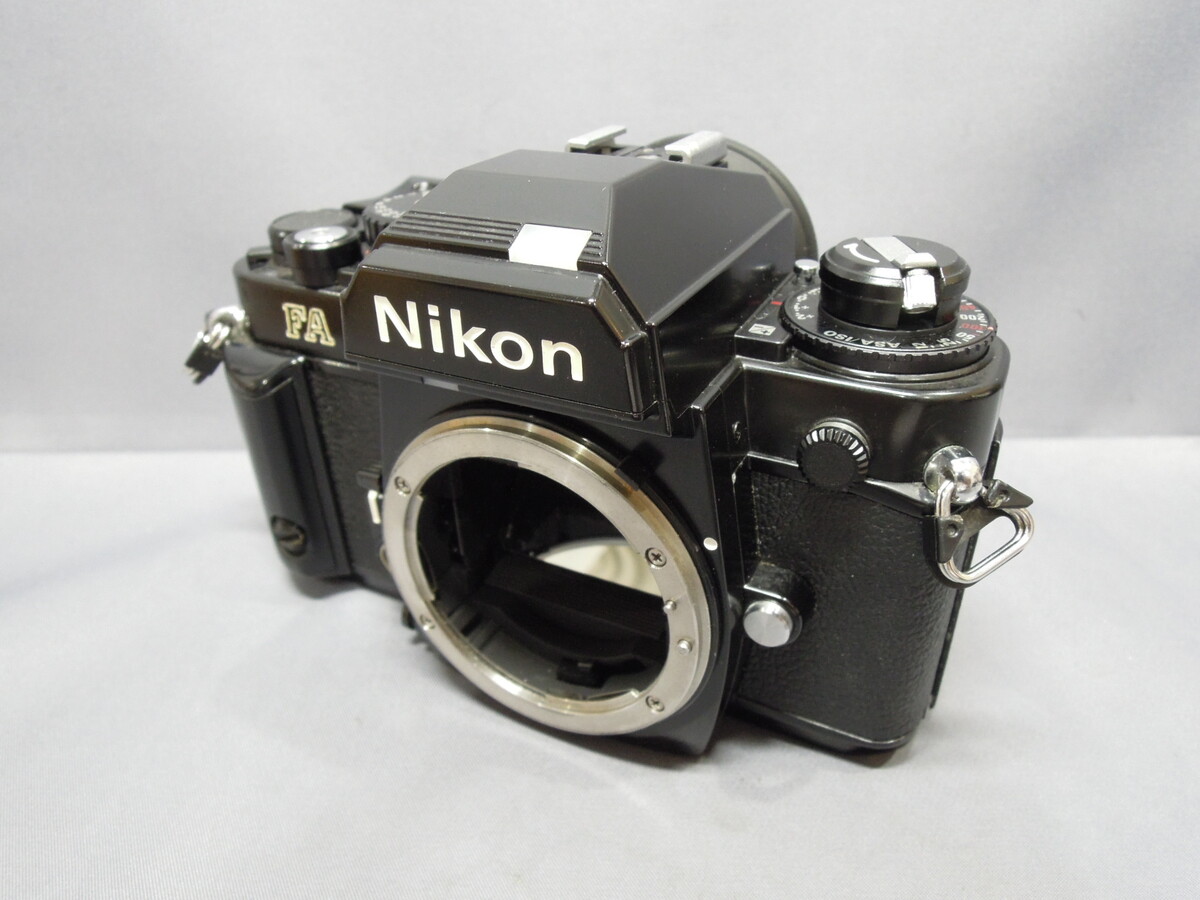 【ジャンク品】NIKON FA ブラック　ボディ 付属品などいろいろまとめ売り ジャンク品】NIKON FA ブラック ボディ 付属品などいろいろまとめ売り