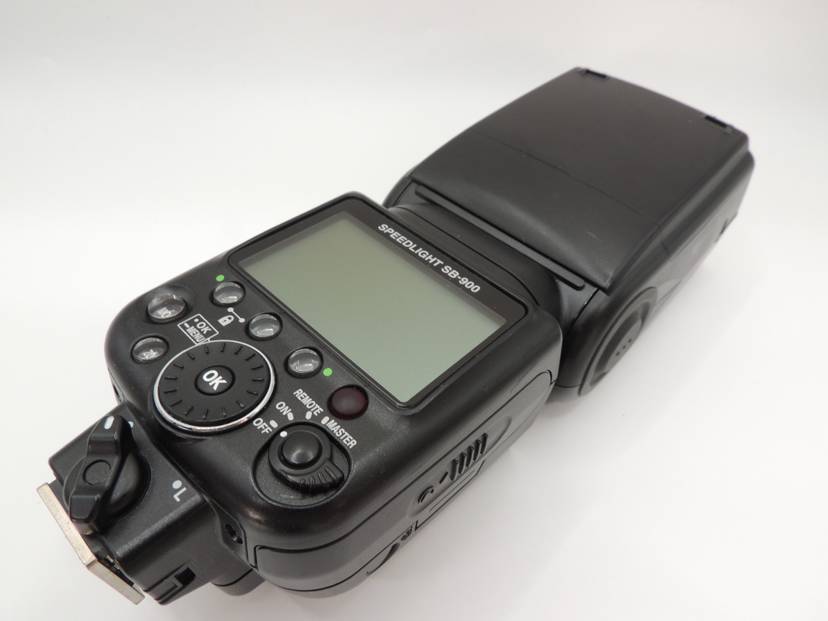 �j�R�� �X�s�[�h���C�g SB-900